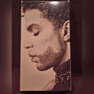 PRINCE - THE HITS COLLECTION/GREAT FULL SHOW RELEASE FROM WARNER